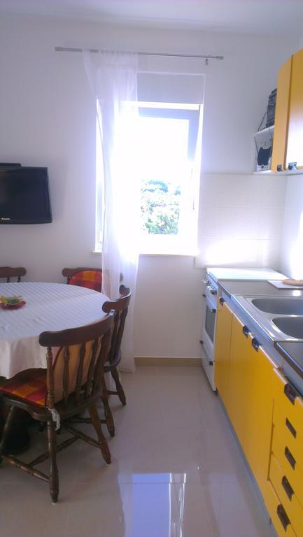 Apartment Feliks Mandre Exterior photo